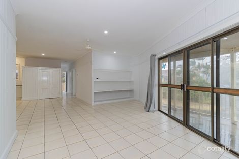 Property photo of 2/449 Esplanade Torquay QLD 4655