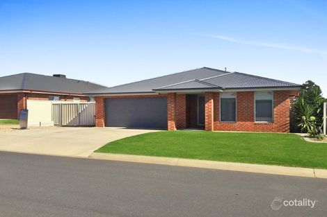 Property photo of 18 Felstead Circuit Thurgoona NSW 2640