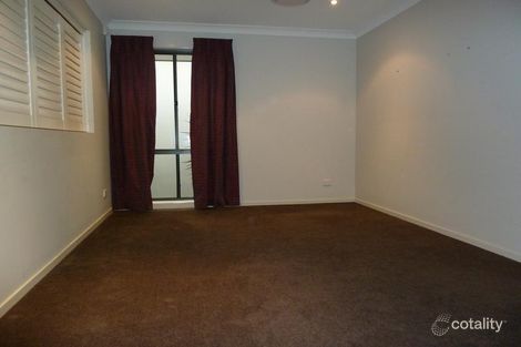 Property photo of 15 Townsend Crescent Ropes Crossing NSW 2760