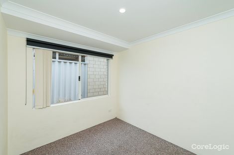 Property photo of 15 Innesvale Way Carramar WA 6031