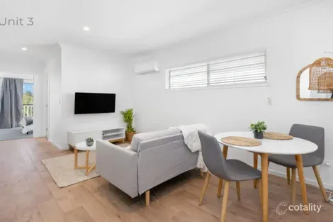 27 Stanley Rd, Camp Hill, QLD 4152