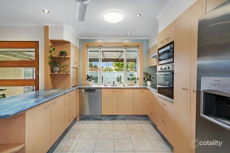 Property photo of 36 Tenth Avenue Palm Beach QLD 4221