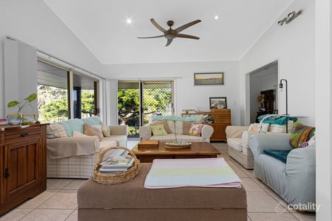 Property photo of 163 Esplanade Point Vernon QLD 4655