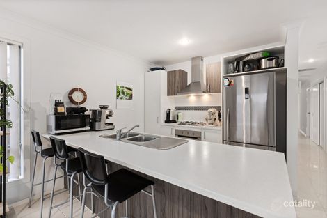 Property photo of 11 McKenna Place Pakenham VIC 3810