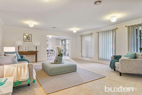 Property photo of 4 Albert Place Dingley Village VIC 3172