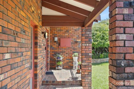 Property photo of 3 Hakea Place Sorrento WA 6020