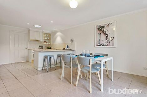Property photo of 4 Albert Place Dingley Village VIC 3172