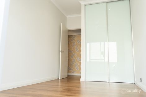 Property photo of 63 Cuddlepie Turn Banksia Grove WA 6031