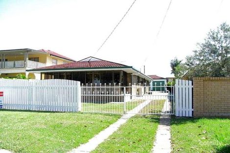 23 Scarborough Rd, Redcliffe, QLD 4020