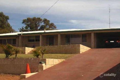 Property photo of 14 Hughlings Place Australind WA 6233