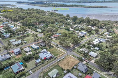 1 Akebia St, Russell Island, QLD 4184