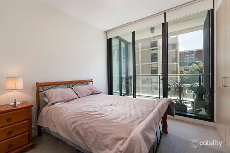 Property photo of 215/70 Queens Road Melbourne VIC 3004