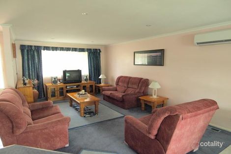 Property photo of 34 Wheeler Crescent Wanniassa ACT 2903