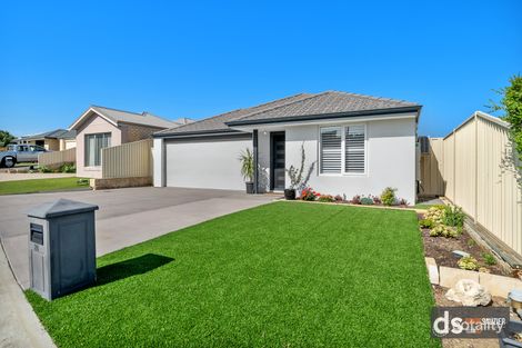Property photo of 28 Floresta Street Sinagra WA 6065