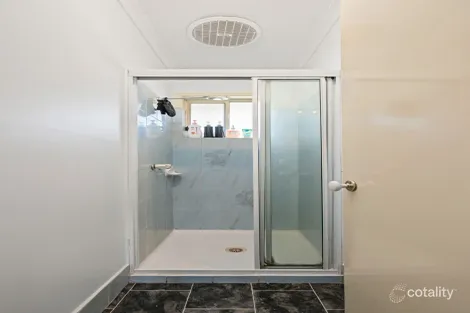 Property photo of 2 Annika Place Barnawartha VIC 3688