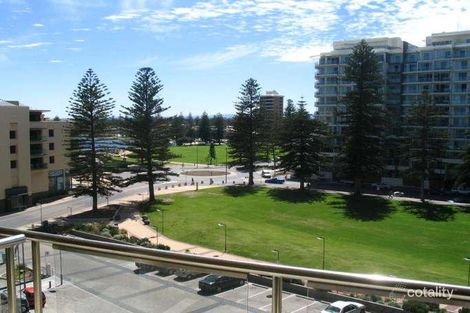 332/16 Holdfast Prom, Glenelg, SA 5045