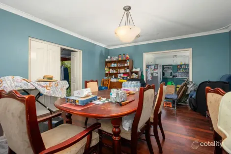 Property photo of 1 Banksia Circle Thornlie WA 6108