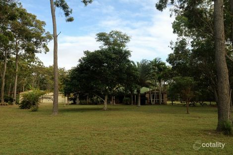 33 Isaac Moore Dr, Moore Park Beach, QLD 4670