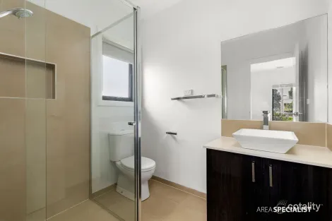Property photo of 91 Bensonhurst Parade Point Cook VIC 3030
