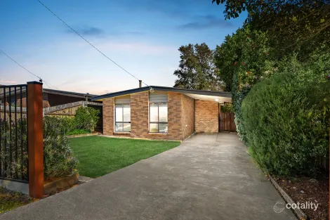 46 Eighth Ave, Rosebud, VIC 3939