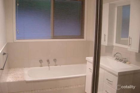 Property photo of 4/17-19 Madison Avenue Narre Warren VIC 3805