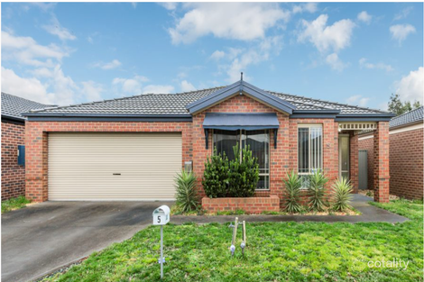 5 Greenaway Tce, Cranbourne East, VIC 3977