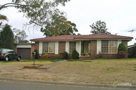 19 Corio Dr, St Clair, NSW 2759