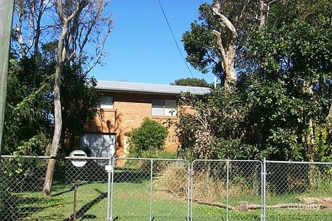 84 Bayside Dr, Beachmere, QLD 4510