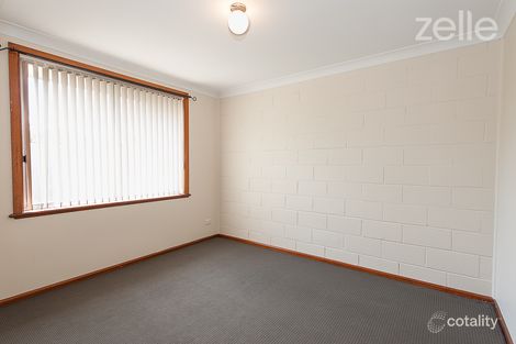 Property photo of 4/452 Kotthoff Street Lavington NSW 2641
