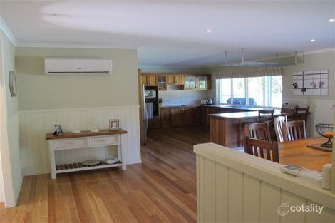 Property photo of 5 Coolibah Court Mooloolah Valley QLD 4553