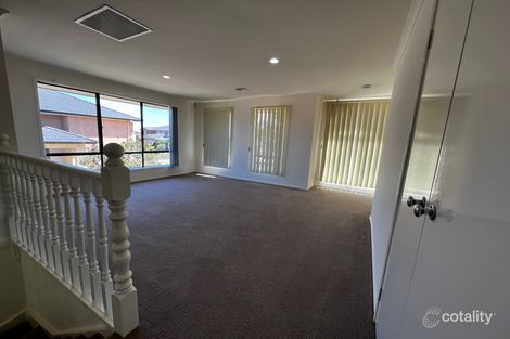 8 Crystal Ct, Point Cook, VIC 3030