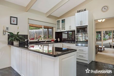 Property photo of 8 The Wallaby Run Chirnside Park VIC 3116