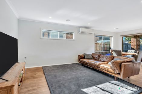 Property photo of 30 Botany Way Cranbourne East VIC 3977