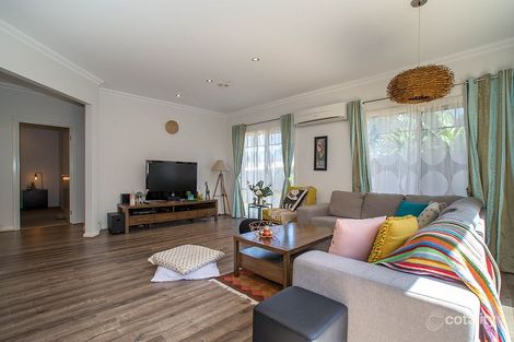 Property photo of 2/15 Haering Road Boronia VIC 3155