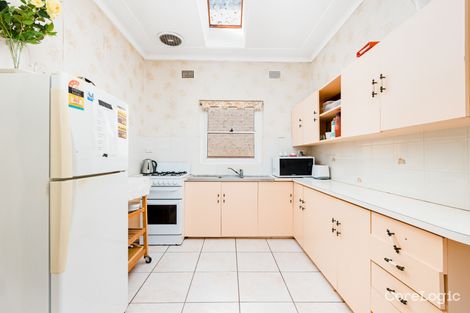 Property photo of 10 Woods Parade Earlwood NSW 2206