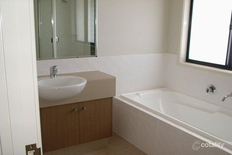 Property photo of 3 Park Grove Court Kallangur QLD 4503