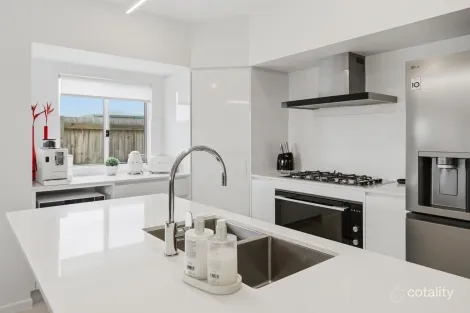 Property photo of 53 Mungana Circuit Smithfield QLD 4878