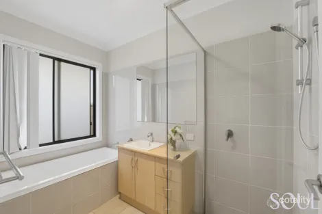 Property photo of 20 Madden Drive Griffith NSW 2680