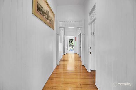 Property photo of 213 Shafston Avenue Kangaroo Point QLD 4169