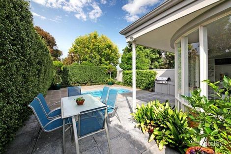 9 Oak Gr, Brighton, VIC 3186
