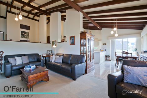Property photo of 21 Muir Place Halls Head WA 6210
