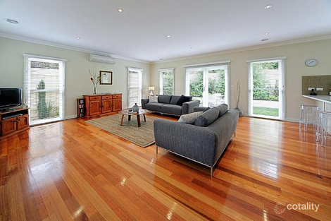 Property photo of 2/4 Bayview Street Bentleigh East VIC 3165