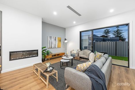 2 Lincoln Ave, Parafield Gardens, SA 5107