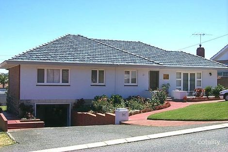 31 Wade St, Joondanna, WA 6060