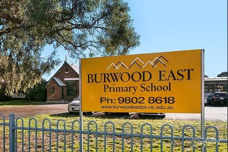Property photo of 3 Witchwood Crescent Burwood East VIC 3151
