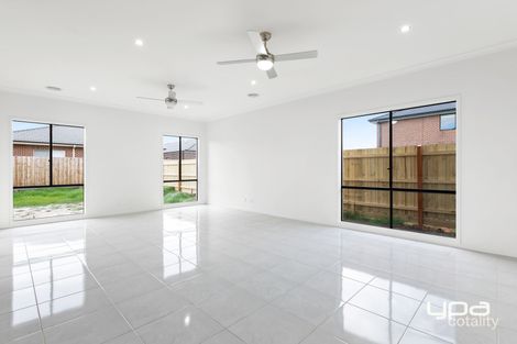 Property photo of 12 Goldstone Grove Aintree VIC 3336