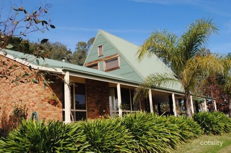 303 Buffalo River Rd, Buffalo River, VIC 3737