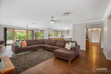 Property photo of 9 Honeyeater Place Thornton NSW 2322