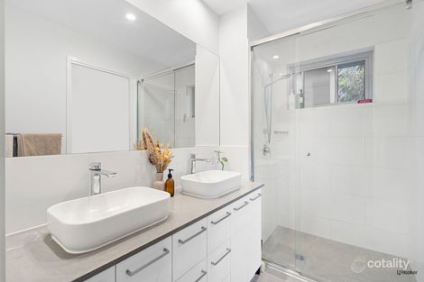Property photo of 4/4 Twenty Seventh Avenue Palm Beach QLD 4221