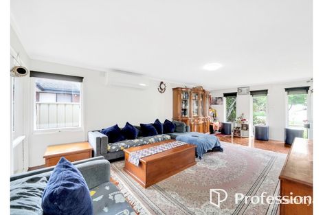 Property photo of 29 Charlbury Grove St Albans VIC 3021